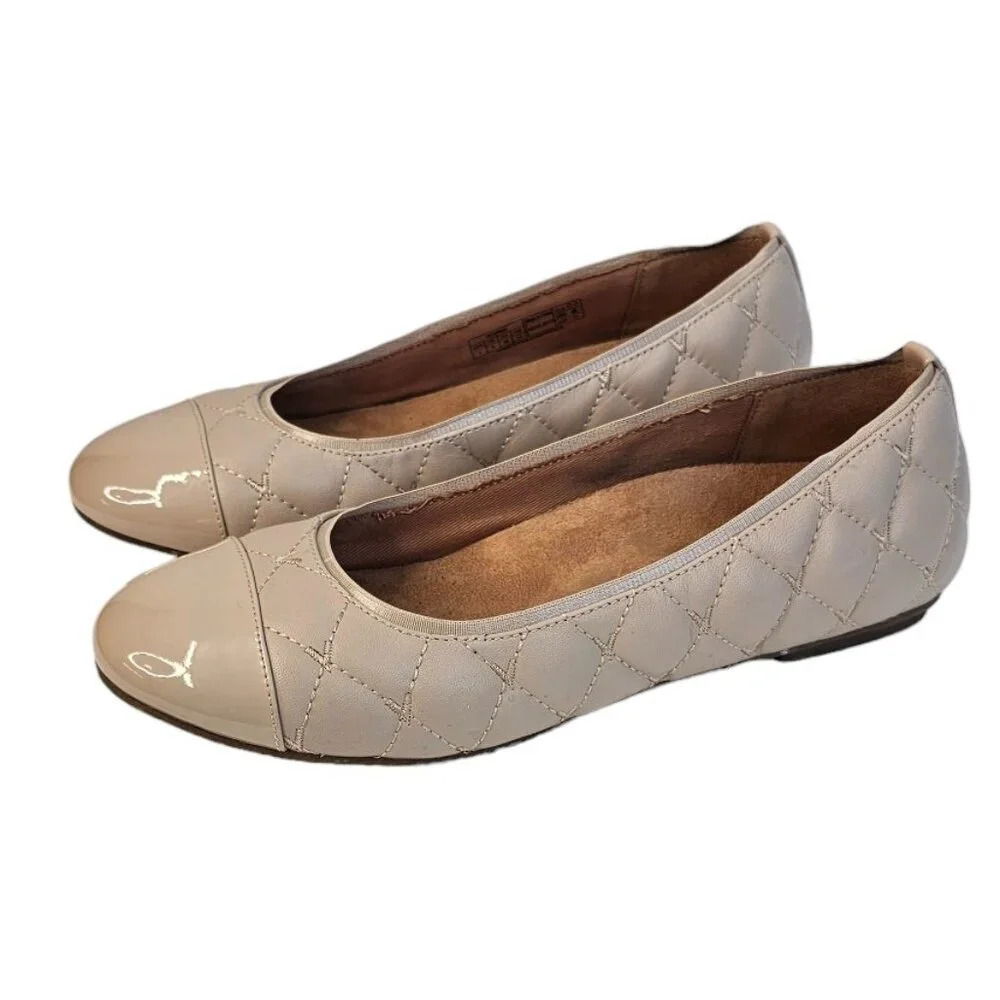 Vionic Desiree Women's Quilted Flat Supportive Dress Shoe Size 7 Leather Patent